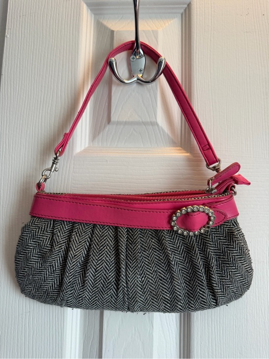 Unk Handbags - Y2K Pink Accent Herringbone Shoulder Bag